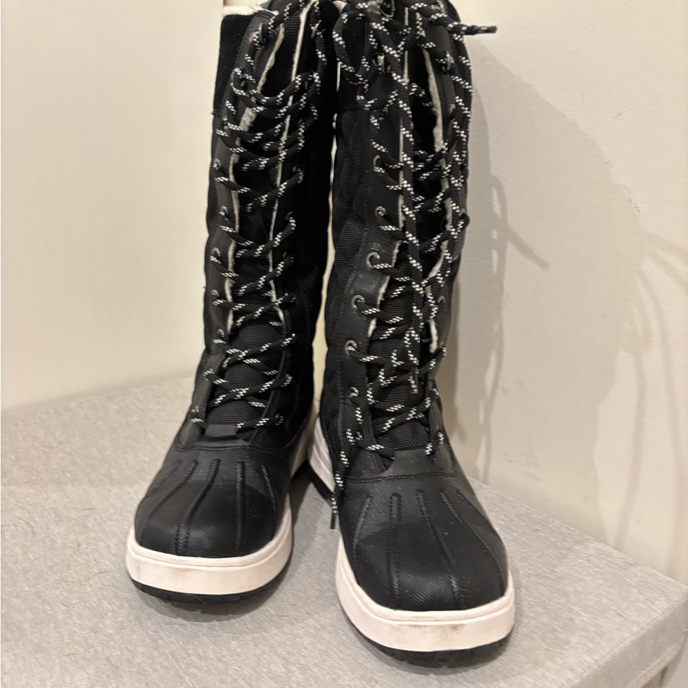 Aldo KOZY Black and White Lace-Up Women's Boots